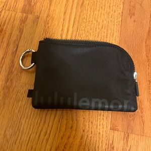 Lululemon black card pouch